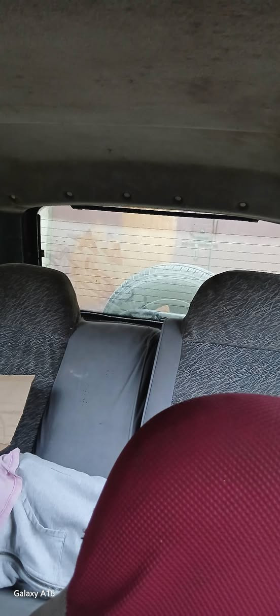 كيه سبورتج موديل ٩٥ تخم تاير جديده توه شادهن باتري توه مشتريه كير محرك جديد حاويه كاز مو بانزين راعيها الشرعي يريد تحويل مباشر بدون وكاله وقريب عليه رايدها 43 وبيها مجال لطيبين  عنواني ذي قار ***********
