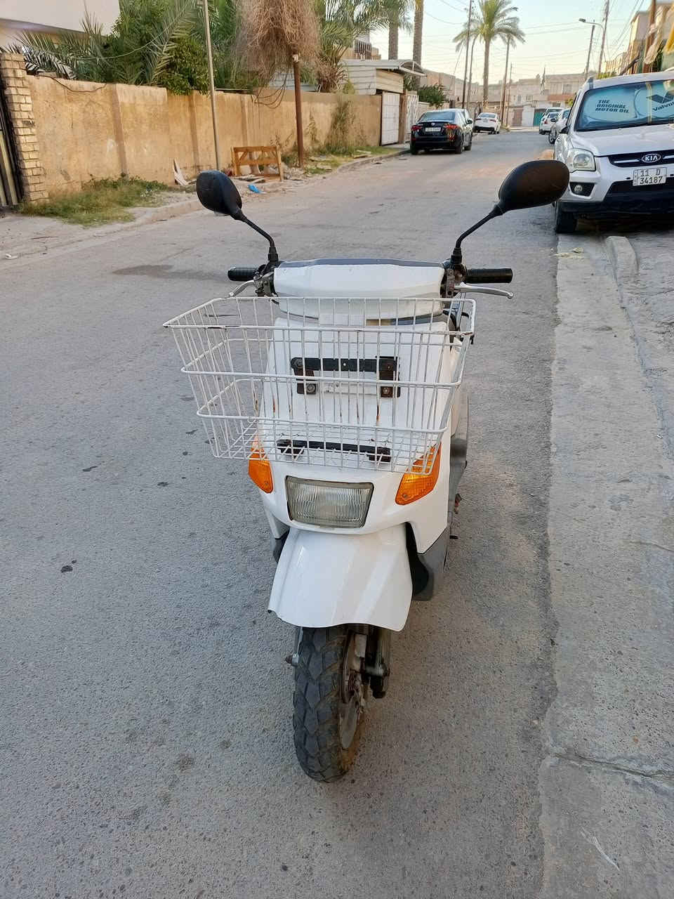 سلام عليكم عندي دراجة بيكم 60 نضيفة مكينة ناعمة شلعة معدل كفرات كاملة كهربائيات كاملة فقط الباتري تعبان مكاني بغداد غزالية رايدهة ب 250 وبيهة مجال حك الجية *********** هاذ رقمي بي واتساب
