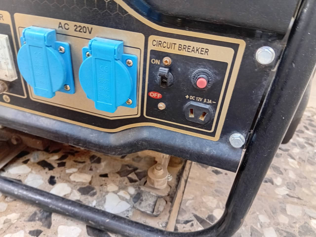 مولدة للبيع استعمال قليل جدا السعر ١٧٥


**إذا كنت صاحب هذا الإعلان وتريد حذفه لأي سبب، رجاءا أرسل رسالة إلى الدعم الفني**