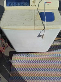 غراض نضيفه للبيع كلمن وسعره 07838603832