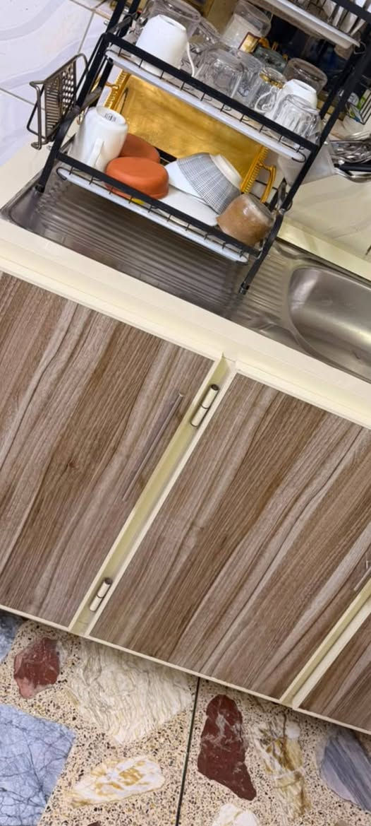 كاونتر نظيف جدا قياس الملحق 3متر وكاونترالارضي 4متر مع سنك متر ونص جديد مكاني الدوره


**إذا كنت صاحب هذا الإعلان وتريد حذفه لأي سبب، رجاءا أرسل رسالة إلى الدعم الفني**