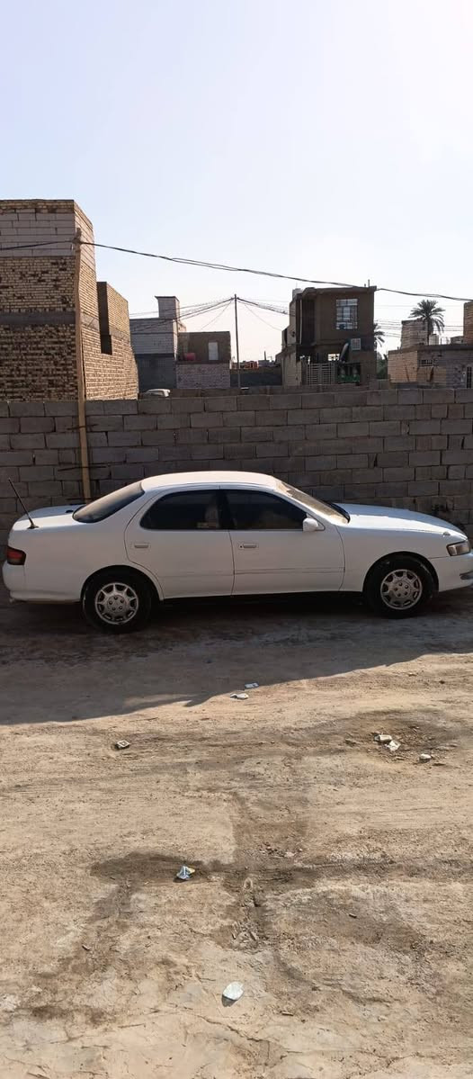 سياره للبيع كرسته نفخ مديل 93 السياره عدله مابيها كصه بيها ضربه باليمنه بس مكينه بطة 2500 كير جديد تبريد خير من الله ماعايزه شي السياره بسمنه مداور ثاني يوم الاستفسار رقمي *********** مكانها نجف
