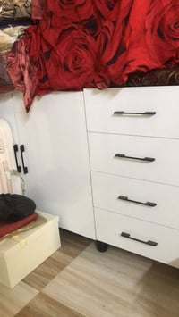 غرفة ٥ قطع • بوفيه ٣ أبواب • تركي