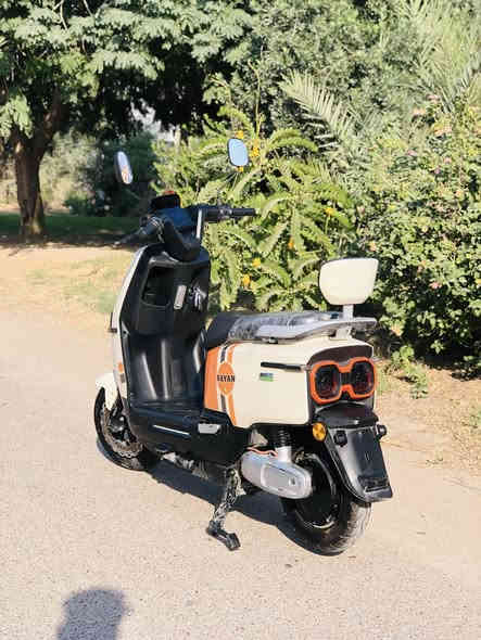 ســـــــــلام علــــــــيكم🙋‍♂️

دراجـــه RAYAN ريان💥🔥

بطــــــارياتـــها: حـجم كبـيـر🕷🕸❤

عــــــدد البطاريات: 6

ســـــــــرعة الدراجه: 60🙆‍♂️🔥🔥🕸

تمشي بلشحـــــــــטּـه الوحده 50‌🇰

3 سرع بيها✨

كلشي كامل مكمل بيها 

نضافه الدراجه 100/90🔥❤️‍🔥

سعــر الدراجــــــة: 675لـف💁‍♂️ وبيها مجال 

عــــــــــــــــنـــــــــــوان: بغداد» غزاليه» 

الــــــــــرقــــــــــم: ‭0787 075 9296‬
