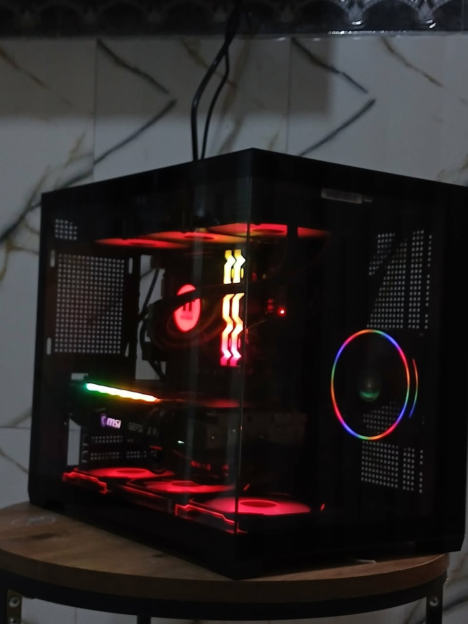 مكاني بغداد الدورة رقمي ***********
سعر التجميعة ٩٥٠ الف 
R 7 2700x 
B450 msi gaming plus max 
Ram 16g 3000 rgp
Rtx 3070 msi gaming z 3fan
360mm Thermaltake  جديد
Psu fantech 650 plus 80 جديد
case full atx 7 fan جديد
Ssd 120g hdd 500g جديد

