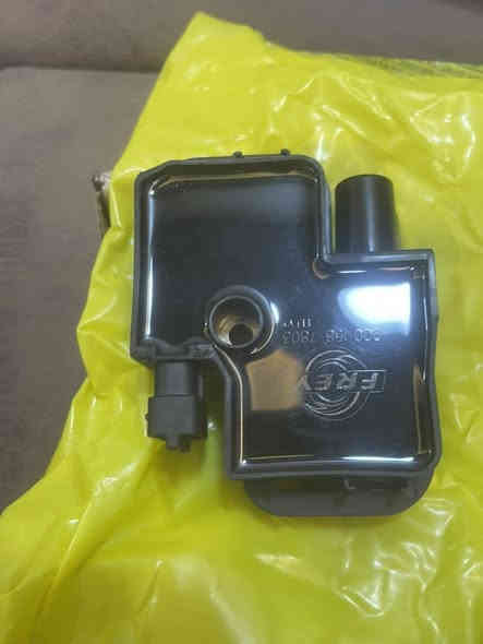 السلام عليكم عقل مارسدس وجوزه  المارسدس ٢١١ مديل٢٠٠٣ مكاني بصره  الاتصال ***********
