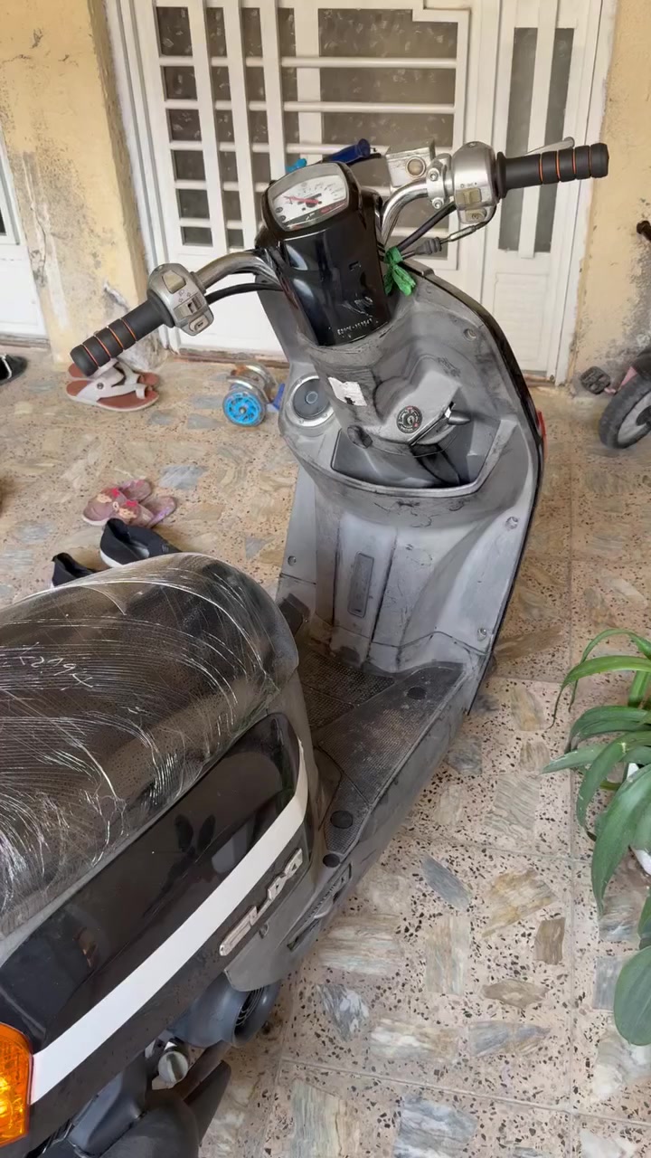 بوليس للبيع دراجه مرتبه مكفوله حلوه وخير من اللّٰه كابريتر نكره كامله مكلمه كبل لشارع مكينه وناعمه ماتسمع صوت اله صوت .
مكاني بغداد الحسينيه الراشديه تواصل ع واتساب السعر ع الخاص 
***********
