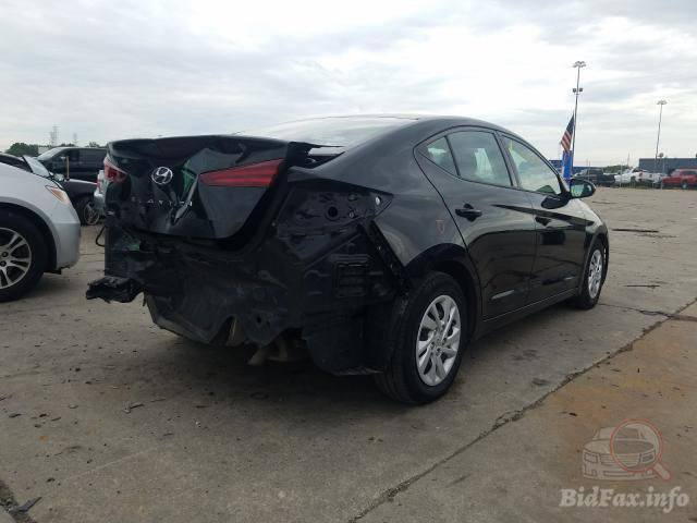 السعر 138 

السلام عليكم النترا  موديل 19 
السياره خير من الله مكينه كير كله شرط  ماشيه 100 الف ميل 
حادثها جدآ بسيط قبغ الجنطه فقط مثل ما موضح بالصوره  
شرط التحويل  للاتصال ***********
