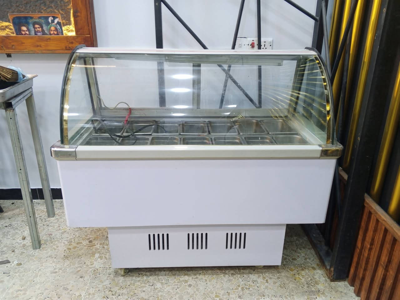 عارضه 14 بلانك شغاله للبيع مكاني البلديات سعره 500 وبيه مجال نضيفه ***********
