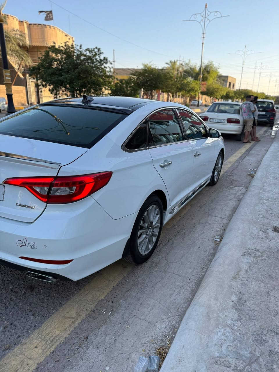 السلام عليكم
اليريد الجديد هاذا الجديد

سيارة بيها كشر جديدة داخل جديد
ارضيات الشركه بيها بعدهن.... 

كلها ليبل 

سوناتا 2015 ..
امريكي...
رقم بغداد ،،، 11.....
بسمي داخله هزه 
سنويه جديده
ماشيه.  111  حقيقي 🖐️..
 
 

مري قلابة واشاير عندة الرجوع
لد نهاري امامي منضومة زنون ٥٠٠الف🚔  
شاشه جبيره بلادي شركة... 
كشن كهربائي وتبريد وتدفئ... 
دوس نيكل بلاد  
كتب كتلوكات الشركه... مامفتوحات 
.. سماعات انفينيتي......
بانوراما..... 
لد أمامي... 
مازده لد اشاره وسكن.. 
تحكم ستيرن..
شاشه جبيره.. .
ثلاث انضمه قياده. سبورت.. وايكو.. وعادي
هند برك بصمة... 
اوتو هولد... 
شاشة اعطال وتحديد خطر... ومسار... 
ستيرين تدفة... 
ترحيب عنده الاقتراب وفتح.. جنطة... 
داخل صاجي ملكي... 
منضومة زنون ٥٠٠ الف... 
ويل بلادي.. 
شحن واير لس... 
ادامة مسويلها تبريد ثلج قطعتين
هواي موصفات معروفة vib  
السيارة مناقصها برغي 
رجاء الموشراي لايضل ينطي اسعار بكيفه
  *********** 
السيارة بالحقيقه احله من الصور بأكثر 🧿
