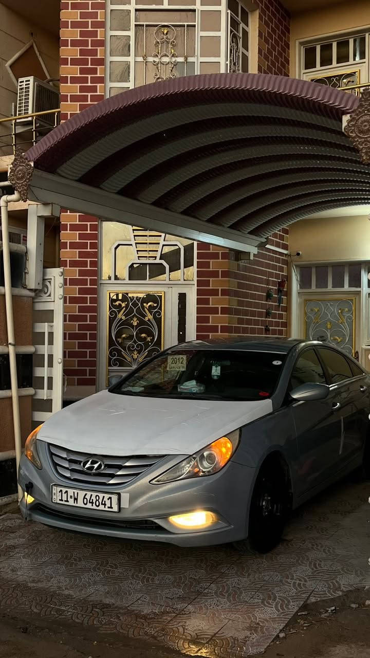 السلام عليكم

سوناتا 2012 امريكي 

رقم بغداد الماني

السياره ماشيه 161 

بيه صبغ جاملغ خلفي +كصه البنيد بدون شواصي بدون لغود بدون اي دواخل 

جاهزه مابيه اي نقص من محرك كير تبريد صدر تدفئه تخم تاير باتري متلاكي بيه نقص برغي واحد 

مكان السياره الانبار الفلوجه 

ممتواجد ع النت 
السعر 110 وبيه مجال

لل استفسار  

***********

***********
