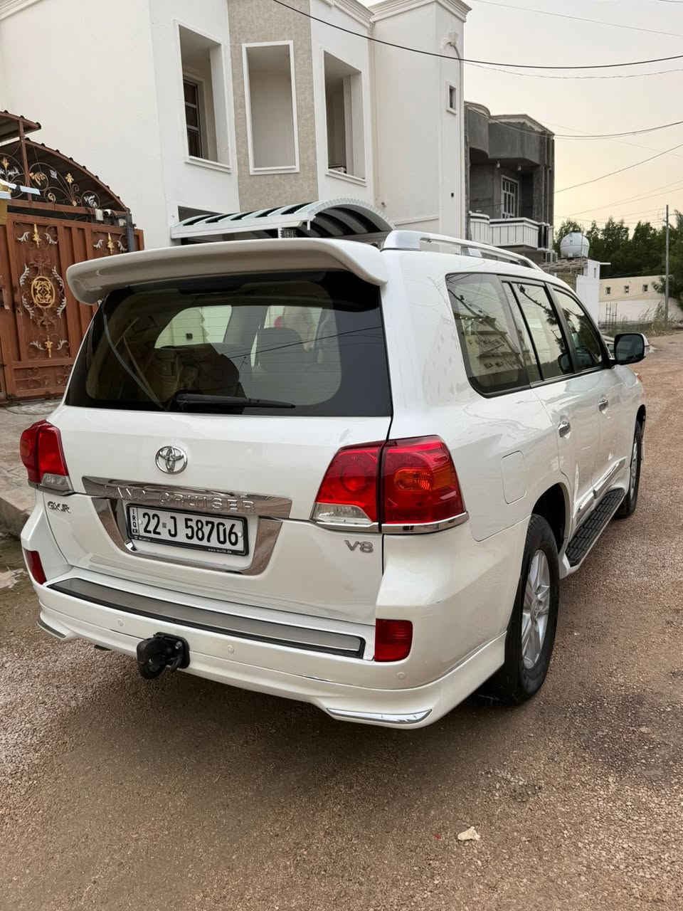 السلام عليكم ورحمة الله 
#_السعر 41000$ يعني410 خليتلكم السعر بالبداية😂
بيها مجال لطيبين وحك الجية 
لاندكروز 2015 اربيل
محرك V8 4700
ماشية 155 الف 
سيارة نضيفة جدا 
مكانها #الرمادي 
هـ/ ***********
