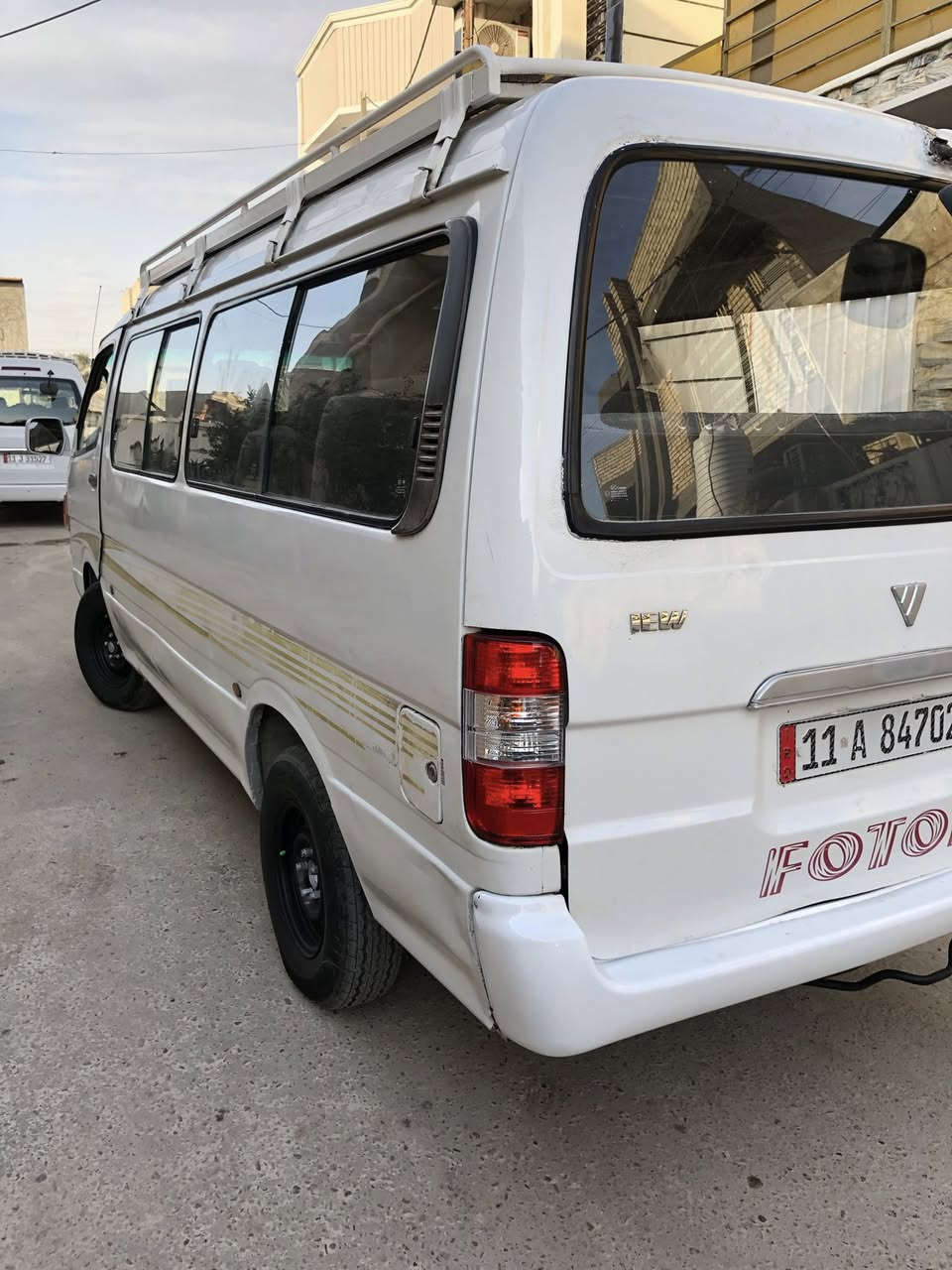 السلام عليكم فتون 2008 سيارة خير من الله سيارة بيها رشات صبغ قليلة
سيارة دعاميات جديد 
ماصدات جدد 
بلوجكترات جدد 
بك لايتات جدد 
شاشة +سستم سماعات جديد 
تايرات جدد 
سيارة خير من الله كاملة ربع دينار متصرف عليهة كبل تاخذها وتتوكل على باب الله 
مكان سيارة بغداد الدورة 
***********
