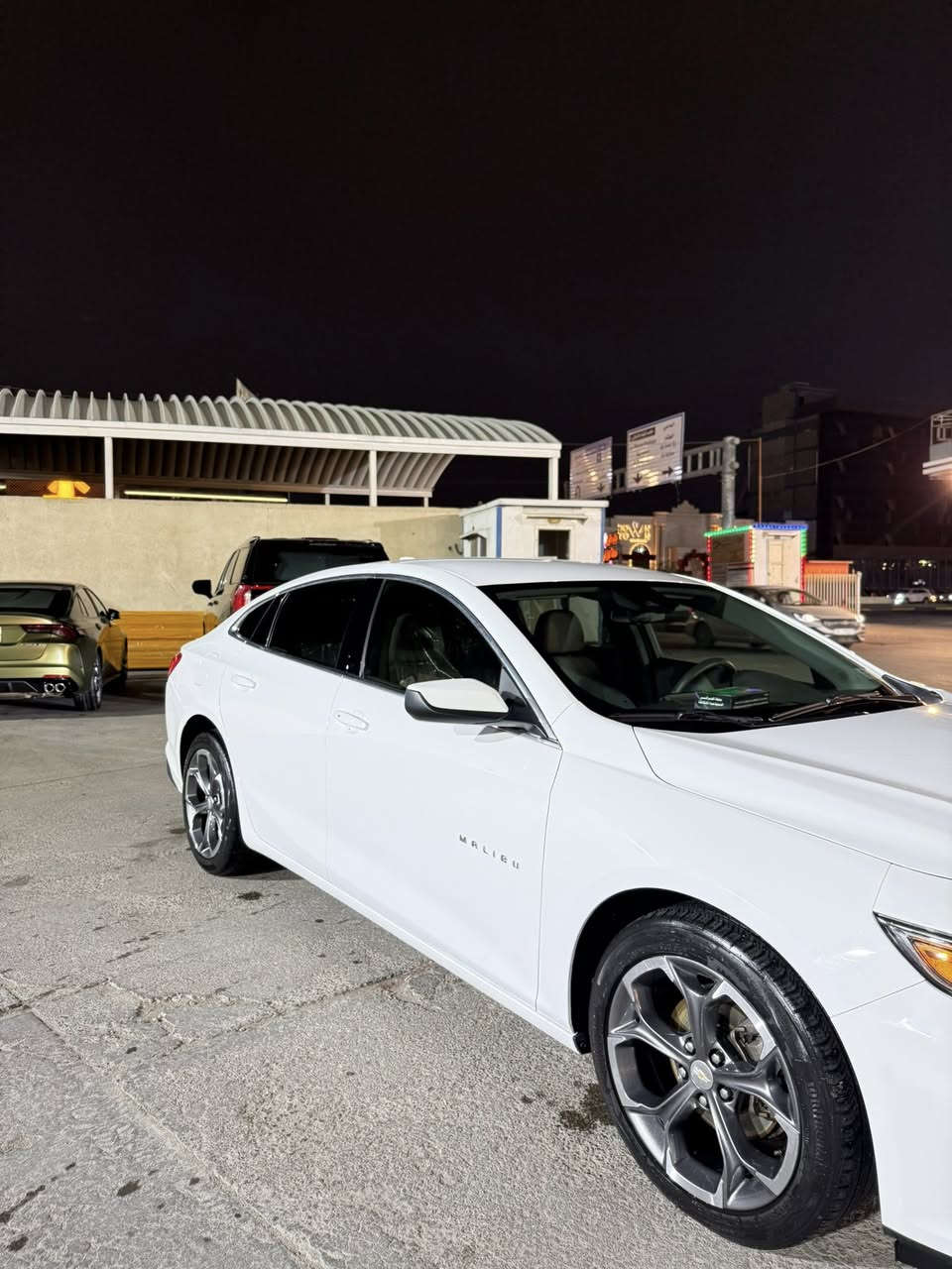 ماليبو 2023 سياره مواصفات LT فول ما عدا الفتحه السياره كفاله من الضربه والصبغ والبارد والتكحيل وكفاله من الزلغ السياره داخله تقرير مياه امطار تعمل وتسير  سياره بدون رقم حره تترقم جميع المحافظات 
سعرها 130 وبي مجال وبلخير على الياخذهه
***********
