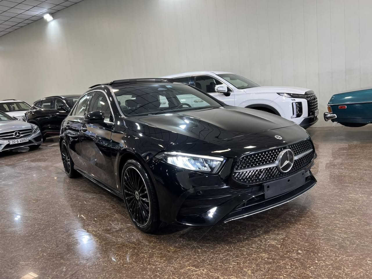 ⁨ Mercedes Benz A.Class 200 AMG

موديل: 2024
وارد: خليجي 
رؤيشتن: 21,000كم
نرخ: 26,500$
مؤبايل📞: ***********
***********
ناونيشان:هةولير _معرض هاشم للسيارات 
شةقامي ١٠٠م بةرامبةر دائيرةي گمرگ سيارات

‏HASHM_FOR_CARS___هاشم للسيارات 

موديل: 2024
وارد: خليجي 
ماشي: 21,000كم
السعر: 26,500$
تلفون📞: ***********
***********
العنوان:اربيل _معرض هاشم للسيارات 
شارع ١٠٠م مقابل دائرة كمرك سيارات 

‏HASHM_FOR_CARS___هاشم للسيارات⁩
