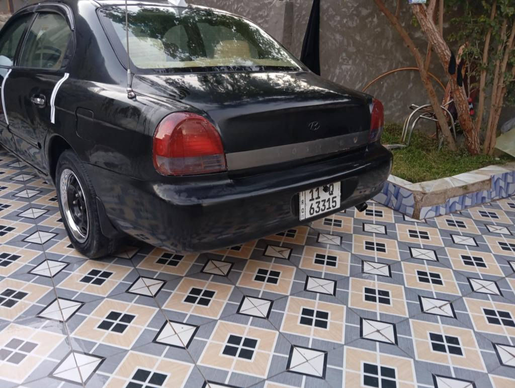 هونداي سوناتا موديل ٢٠٠٠ وأرد امريكي رقم بغداد دولي سنويه وهزه جديده مكينه ٤ سلندر جديده كير جديد حداديه امامي وخلفي جديد. صبغ عام بدون حادث قوي. داخل كلش حلو كهربائيات كله شغاله . شاشه وكامره خلفيه وحساسات. تايرات نضاف .. سياره جاهزه ترايه ناعم جداً. تبريد منضومه كله شغاله بس غاز . سنتر لوك شغال . . مكانه بابل قضاء القاسم 
*********** 
سعره 48وبيه مجال قليل حلة, بابل
