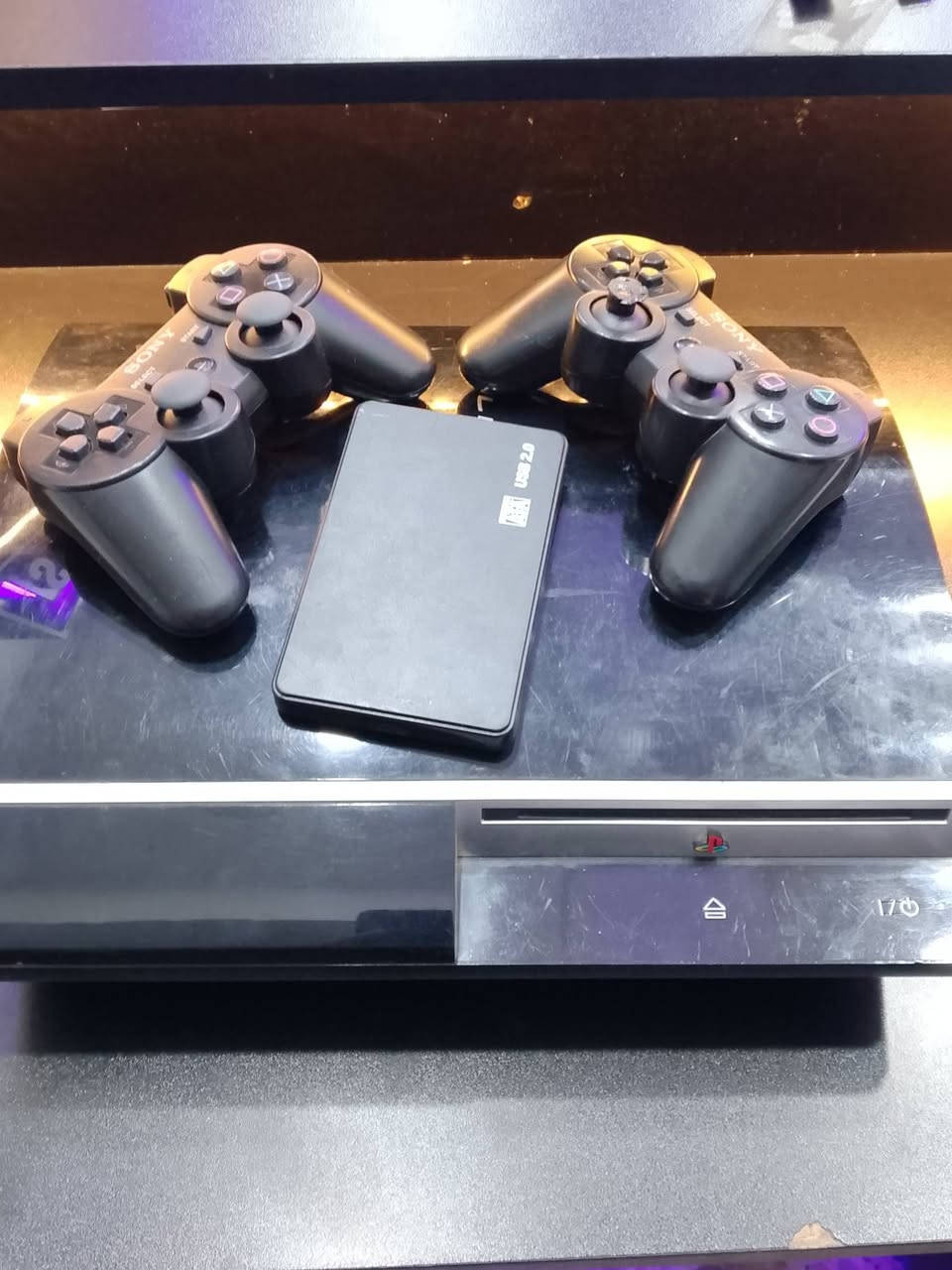 بلي 3 فات كامل محلقات   شغال
هارد 48  لعبه  عدد جوستك 3    كيبل  تشغيل + HD  كامل مكمل
السعر ...جوه السوك بهواي اغلئ من التو بشوي  العنوان بغداد
***********  
***********
