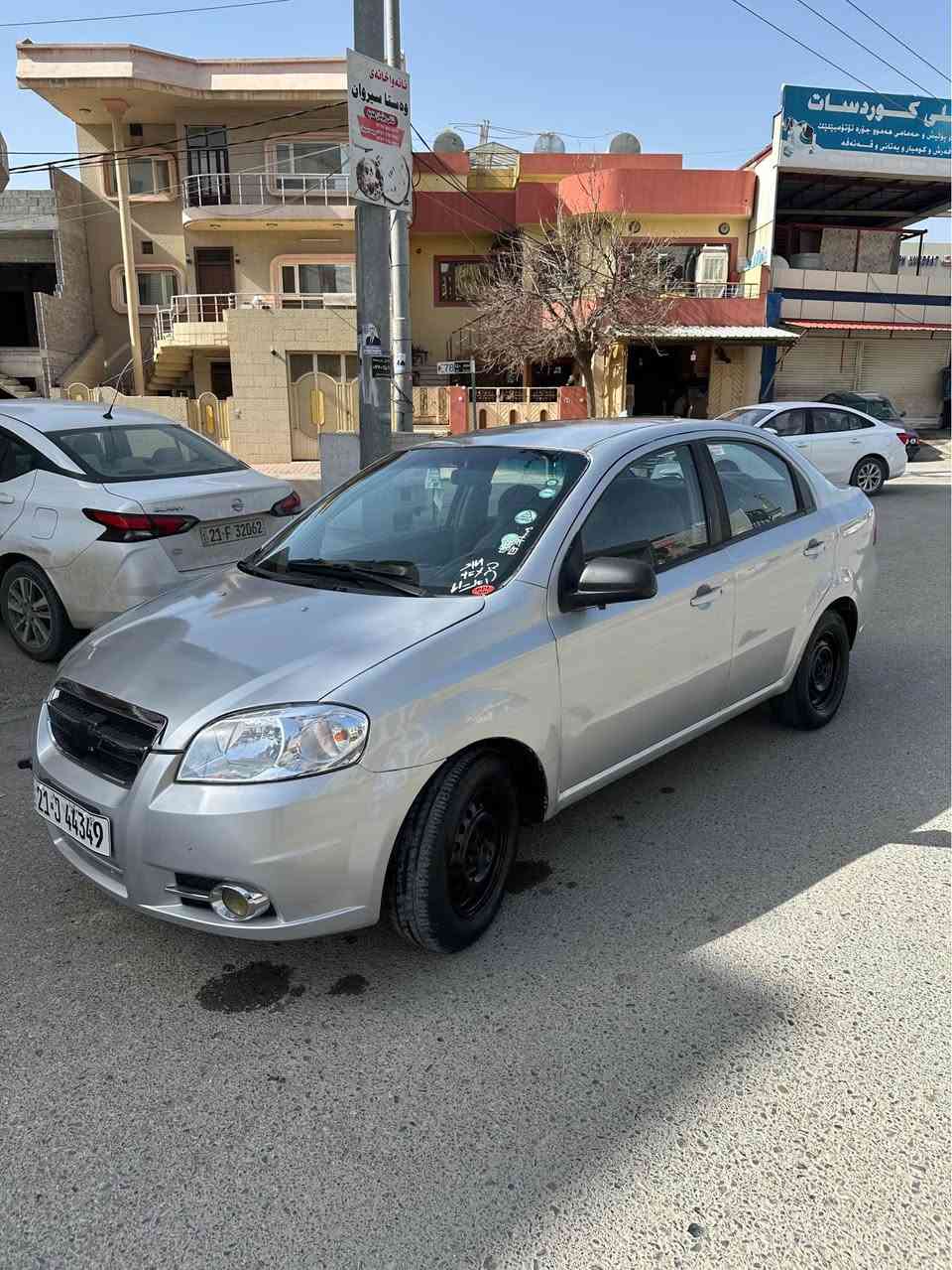 ئەڤیۆ مۆدێل ٢٠٠٧ ماڵی دۆست هەموو گیانی بە شەرت
رەقەم و سەنەوی هەتا ٢٠٣٠ تازەیە
بە شەرتی گێر و مەکینە و کارەبایی و هەموو گیانی بە شەرت
کامل بۆیاخە لەسەر ساخی بەس دەعمێکی پشتەوەی هەیە هیچی وانیە
مەکینە گەورە و گێڕ عادی
ڕۆن و بانس و کۆیل و پلاک و وایەری پلاک و فلپەمپ و ڕادێتەر و هەمووی تازە گۆڕاوە تازە سێرفز کراوە
شاشەی jbl بۆ بەستراوە
تەقەو رەقەی نیە ماشاءاللە سەیارەیەکە زۆر مەزبوت ماڵی دۆستە
نرخی ٤٧ وەرەقە و مەجالێکی کەم
*********** السليمانية, العراق
