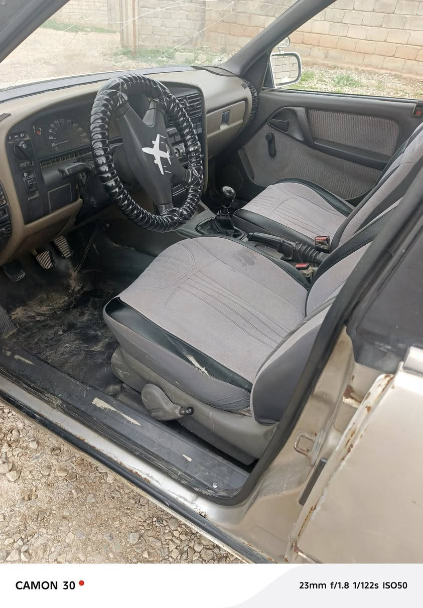 اوميكة حجم20 محرك كير اكسن شرط رقم نينوى دولي بيها كابون شرط التحويل. سيارة جاهزة ونظيفة 
السعر 28 للاستفسار مكتب الاصحاب في منطقة اسكي موصل 
***********
***********
