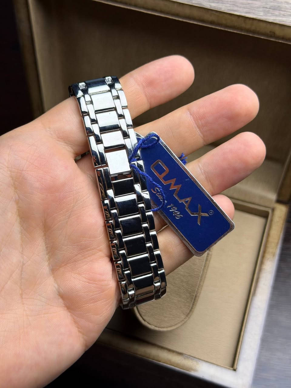 OMAX اصلي
ماكنة ياباني كاملة المرفقات 
نافذ يومي شهري 
اميال لامينوس  
مينا مميزة  3D
ارقام لاتينية 
ستانلس ستيل 
مقاومة للماء 

35 الف على اول تم


**إذا كنت صاحب هذا الإعلان وتريد حذفه لأي سبب، رجاءا أرسل رسالة إلى الدعم الفني**