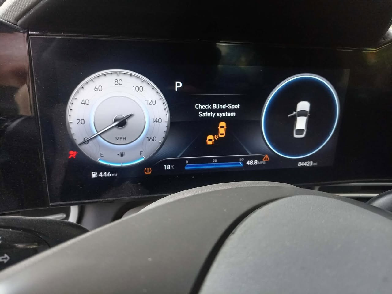 سياره النترا موديل ٢٠٢٣ نص فول سياره جديده بمعنى الكلمة حادثه موضح بالسونار بحافه البنيد فقط والباقي كفاله عامه رقم بغداد الجديد ٣٤٤٦ ٠٧٧٧٢٩٥
