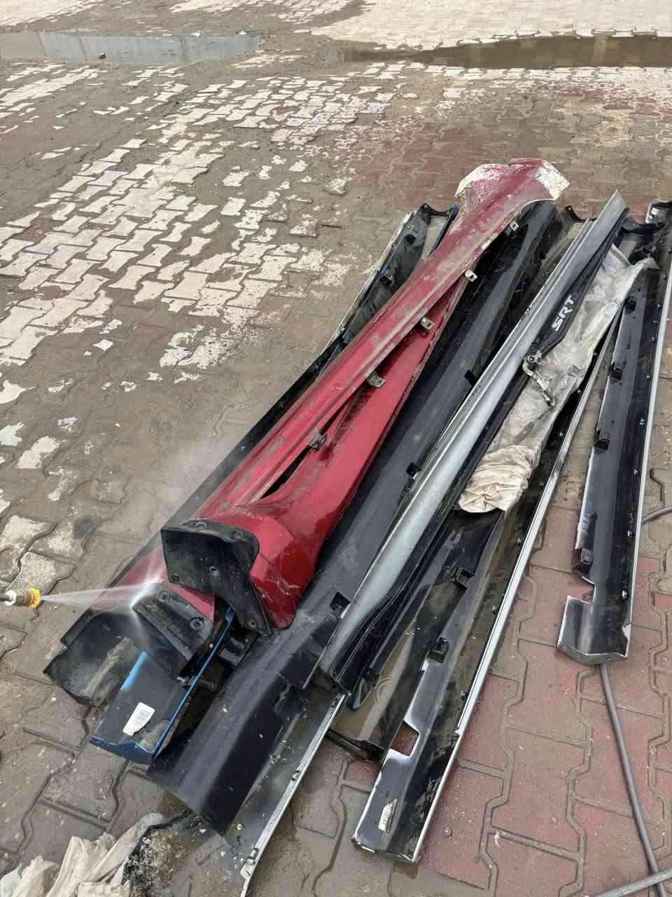 السلام عليكم شباب 
بنايد ودعاميات ودوس 
اصلي وتجاري كلشي شارحلكم بل فديو 
العنوان بغداد مقابيل مديريه مرور الطوبجي الشارع العام 
توصيل ماعندي وحجز ماكو الي يحب يشرفي للمحل وياخذ 
***********
