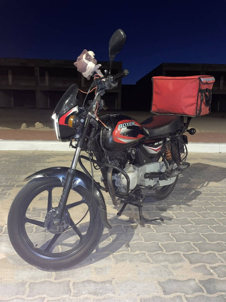 سلام عليكم دراجه بوكسر مديل 2021رقم وسنويه للبيع
دراجه حلوه كلشي بيها شغال وما بيها اينقص مجفته تجفيت شركه بدلت ولفات وزنجيل يم علي الصبيحاوي  ودراجه خير من الله 
السعر:1900وبيها مجال حك الجيه 
مكاني بصره قبله حي المهندسين
رقمي للتواصل :***********
