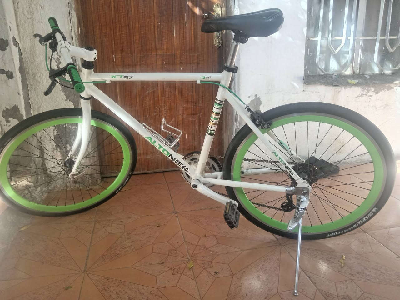 باسكل لبيع سعره 150وبي مجال مكان كوت الشراي خاص


**إذا كنت صاحب هذا الإعلان وتريد حذفه لأي سبب، رجاءا أرسل رسالة إلى الدعم الفني**