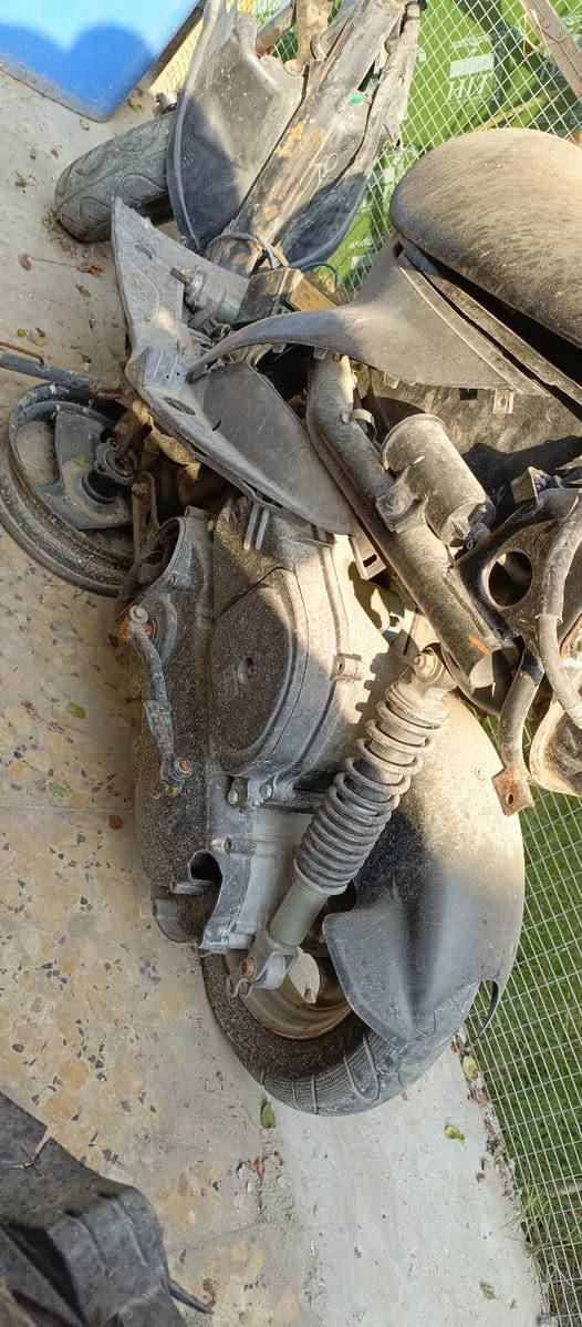 سلام عليكم منغولي محوره عدله نقص حاضن ومجامع وصالنصه محرك شغال
وناعم تاخذهه من باب بيت واي شي بلمحرك تجي ترجعهه 
ونطيك شكد تصرف عليهه البيع قفل 100 بكاني حي اور نادي التحدي ***********
