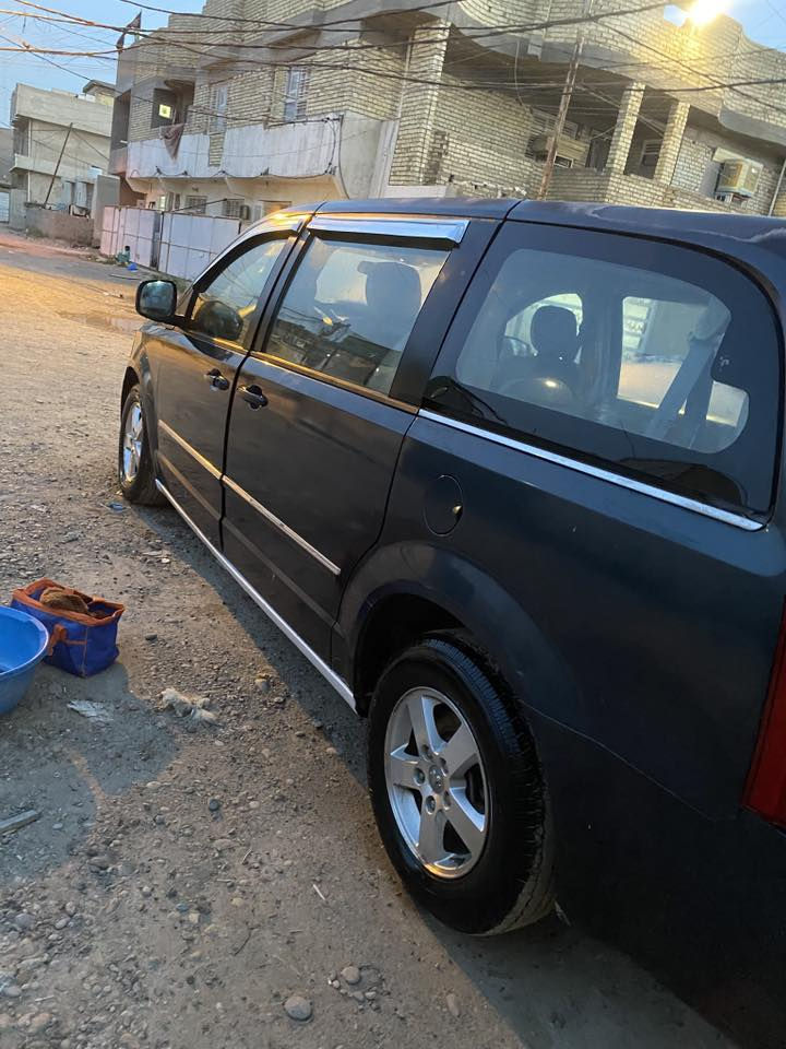 سلام عليكم 
دوج كرفان ٢٠٠٨ 
محرك ٣٨٠٠
تبريد ٣ قطع منضومه جديده مال ٢٠١٨
بيبان كهرباء ⚡️ وفرس بل سقف جنطه عاديه كراسي سياحي بلع كشن السايق كهرباء
تخم تاير جديد صدره نضيف مكينه وكير خير من الله 
حادثه جاملغ الامامي الايمن والباب الايمن وبيه طخه بل جاملغ الخلفي الايمن 
مصبوغه حزام السياره 
وقماره جارده وبنيد جارد 
سعره ٩٥
*********** 
***********
