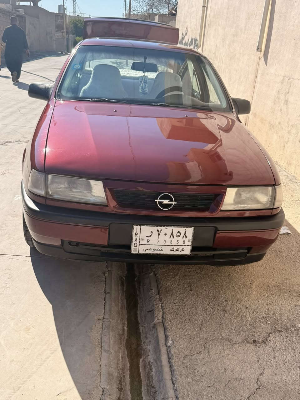 اوبل فكتره موديل 92 مشروع وطني سنويه جديده لل 28 دفتر بانزين بيها حجم16اربع تايرات جدد صدر جديد كهربائيات كلها شغاله مابيه ضرر السياره على وضع الشركه فقط مصبوغه للجماليه السعر 38
***********
