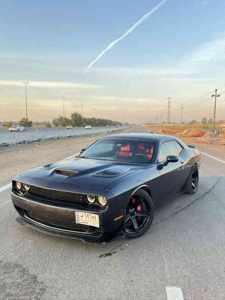 � للبيع – جالنجر SXT 🚘
• الموديل: 2019

 • الفئة: SXT

 • ماشية:180 الف كيلو

 • ⚠️المواصفات: 

 -كاميرا - -كشن كهرباء -كشنات جلد -قطعتين تبريد -تحكم ستيرن جهتين -نظام سبورت -مكينة 6 سلندر 3600

 • الملاحظات: قطعتين جاملغ  + تحديث البنيد .) 

.السعر 170

📞 للاستفسار: ‭0773 930 5796‬
