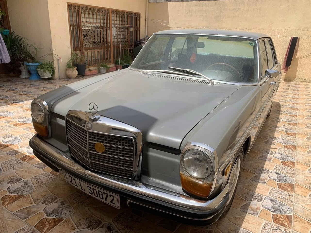 للبيع مارسيدس موديل 1969 
 وارد امريكي. 
محرك 6 سلندر بنزين
گير اوتوماتيك 
پاور استيرن تبريد كشن جلد احمر بلادي
رقم صاحب السيارة  
***********.

.
( الـسـعــر  :: علق رقم ( 1 ) الـرد تـلـقـائـي  )

.
.
.
.
.
.
_____________________________

‏ ‎للاعلانات بيع السيارات  راسلونا على الصفحة  📩
