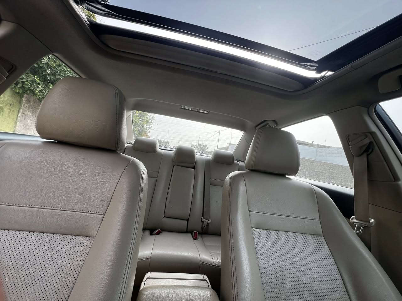 كامري خليجي رقم سليمانية
موديل 16 ماشية 138 الف كيلو متر
السيارة فول سلايت بصمة تشغيل عن بعد
كشن كهربائي برده خلفية 
كير محرك تبريد بشرط سيارة جاهزة
تخم تاير صدر بطاقة بنزين بيها سنوية بسمي
السعر 175وبيها مجال مكان السيارة كركوك
***********
