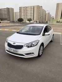 سيراتو 2016 سياره نضيفه جدا مكفوله من الدعمه و الصبغ  سونار مرفق مع ال...