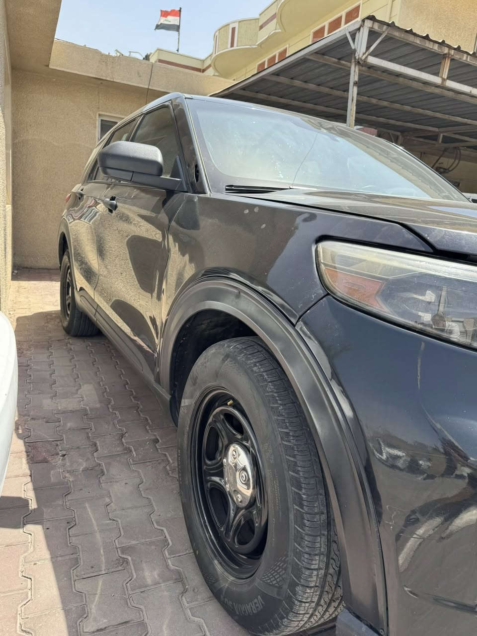 السلام عليكم 
فورد اكسبلورر موديل ٢٠٢٠ بوليسي
حادث دعاميه فقط 
مكينه ٦ سلندر
گير تعليگ
مواصفات البوليسي معروفه
٥ راكب
السعر١٥٠ 
مكان السيارة بغداد 
تفاصيل اكثر ***********
