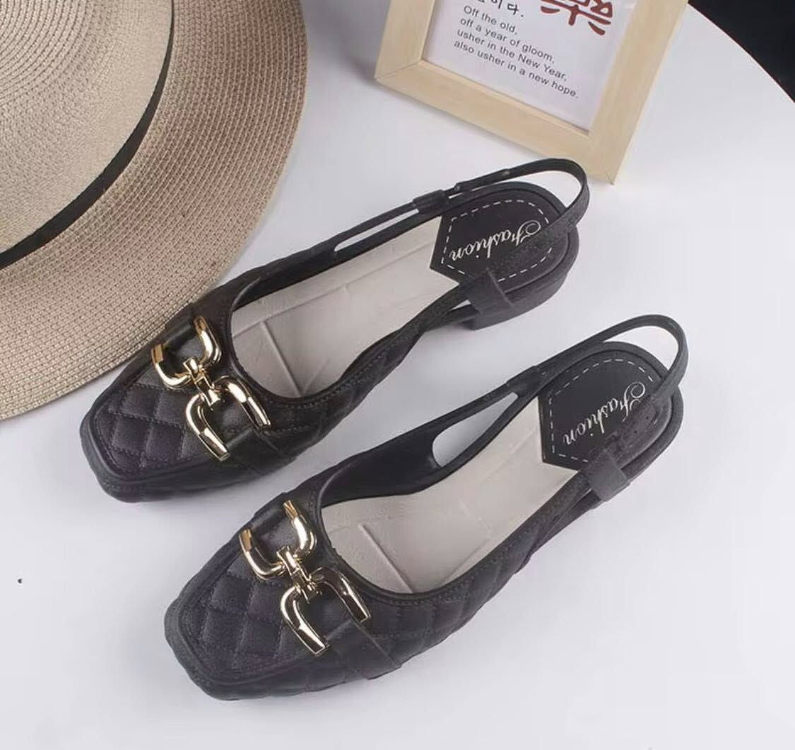 عرررررض نار 🔥🔥حبايب قلبى 🥰
قياس 36/37فقط
سعر القطعة بس بــــ4
سارعو الحجز قطع اخيرة 
توصيل بسماية الف 
وجميع محافظات العراق 5
***********
للحجز خاص او واتساب
