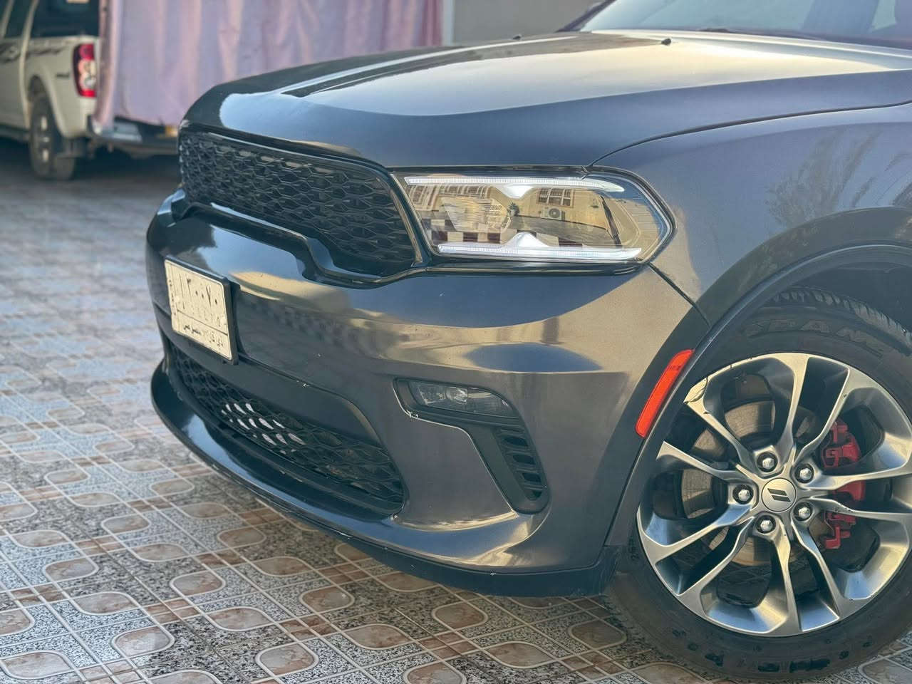 دوج دورانكو 2019 GT  وارد امريكي مال جناية
محرك 6 3600
فول مواصفات 
ضرر بنيد وباب سايق 
ورش جاملغات امامية اثر جراد 
باقي السياره مكفوله من كلشي 
شاشات خلفية فول اندورويد 
رقم صاحب سيارة *********** 
 
رقم انكليزي 27 
مداور ثاني يوم
