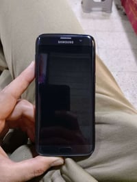 سامسونج اس ٧ ايدج • ٣٢ جيجا • عنوان الايسر