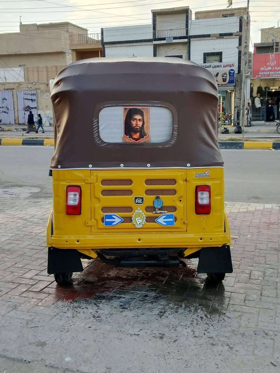 السلام عليكم تكتك موديل 2019 للبيع رقم وسنوية بسمي مداور ثاني يوم رقم نجف نكليزي بيهة مكينة 20 مصبوغة عام لجمالية مكفولة من الضربة معمرة خياساتهة كلهة شلعتهة تخبل مكينتهة ستوهة مجفتة السعر 6.500 ستة ونص وبيهة مجال لطيبين التواصل عل رقم ***********
