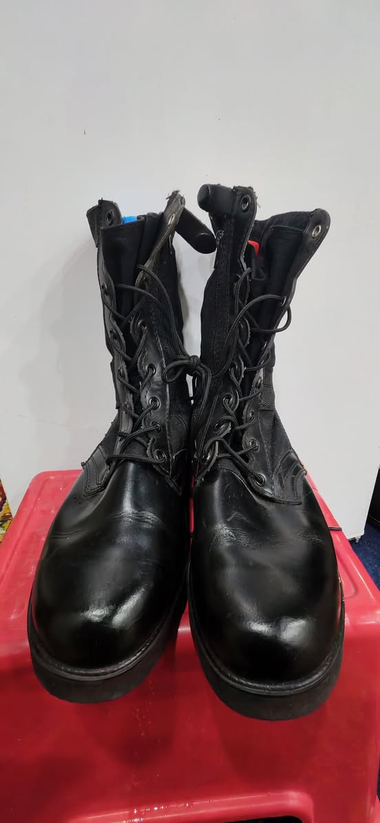 كوري سحاب وقيطان اخر قطع تخفيض 40/41/42
📞 للاتصال او 
💬 للمراسلة واتساب: *********** متوفر توصيل
