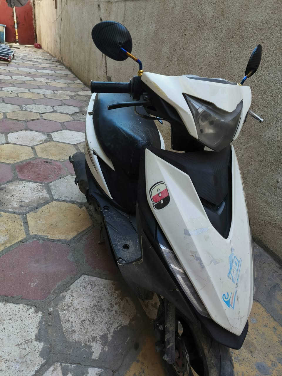 السلام عليكم دراجة ماكس عدله بصمه للبيع،السعر قيم بما يرضي الله،او مراوس بدراجه ثانية، الدراجة جانت تشتغل وهسه طافيه ماعرف شنو عطلها ابيعها على طفيتها جبتها تمشي مابيها شي طفيت ثاني يوم ماتشتغل، مكاني كربلاء حي الغدير شارع البلامه، ***********.
