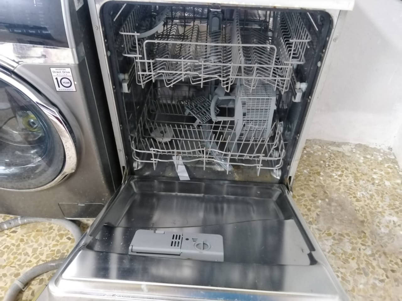 للبيع السعر 75 مكان حي الانتصار


**إذا كنت صاحب هذا الإعلان وتريد حذفه لأي سبب، رجاءا أرسل رسالة إلى الدعم الفني**