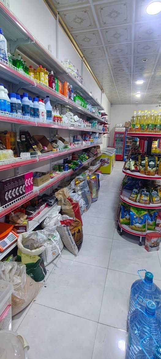 اسواق متكامله للبيع منطقة التنومه قرب شارع ابو مهدي خلف مكتبة ايمن
سبب البيع عدم التفرغ

 *علما بيع المواد فقط*
 وبدل الايجار يكون 700 قابل للتفاوض

سعر الاسواق 17 قفل
***********
