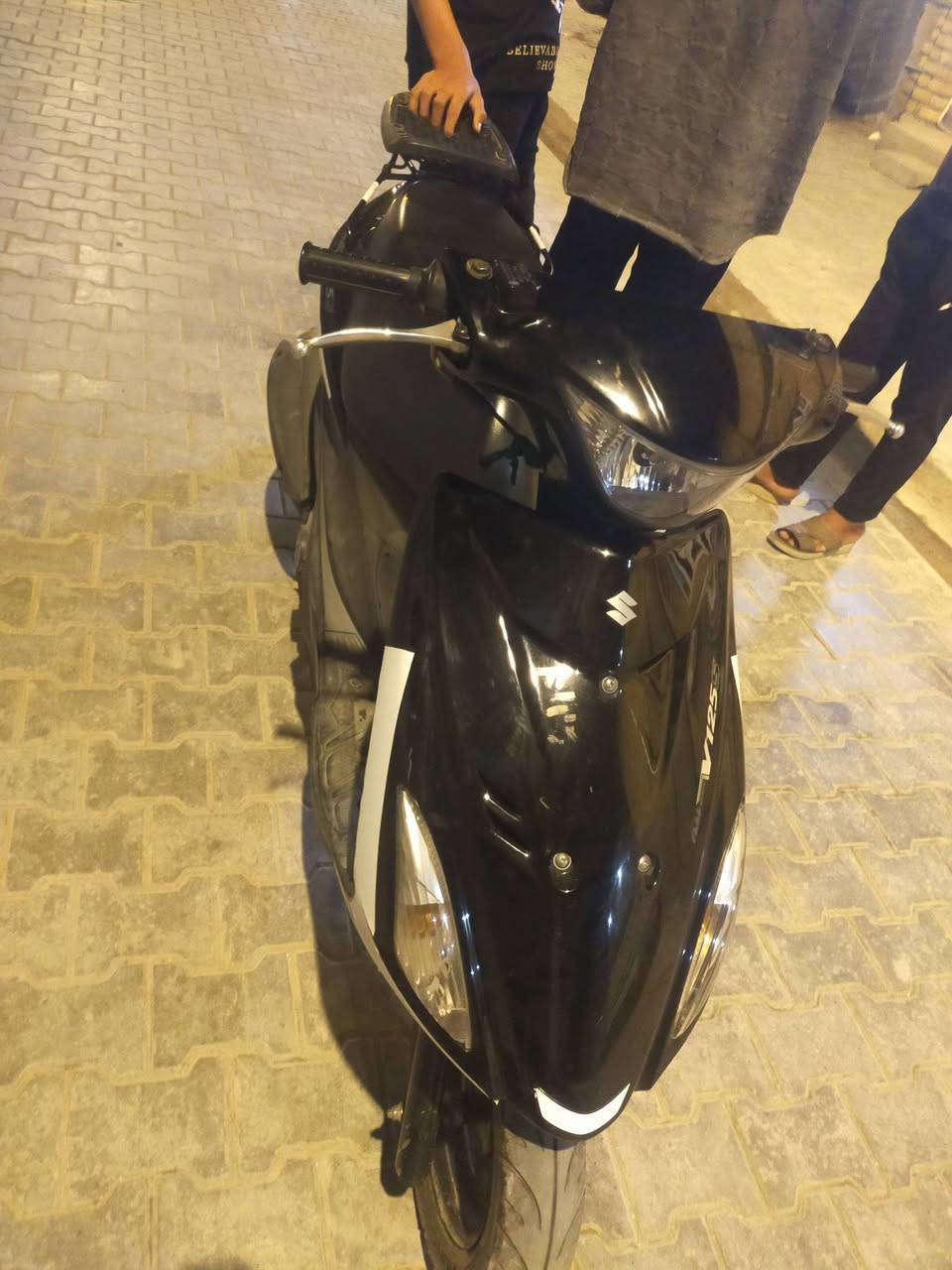 سلام عليكم شباب دراجه ادرس اخت جديده السعر خاص


**إذا كنت صاحب هذا الإعلان وتريد حذفه لأي سبب، رجاءا أرسل رسالة إلى الدعم الفني**