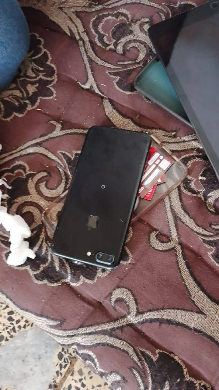 سلام عليكم 
ايباد 9 بطاريه 83 ذاكره 64 
كلشي ما مبدل بي كلشي شغال بي بلادي 

وايفون 7 بلاص ذاكره 128 مبدل بطاريه 
كلشي شغال بي فقط الكامره الخلفية مغوشه 
الباقي كلشي شغال 
ثنينهن مراوس ب ايفون ويرهمً بيع ثنينهن شلع ابيع 
متواجد خاص


**إذا كنت صاحب هذا الإعلان وتريد حذفه لأي سبب، رجاءا أرسل رسالة إلى الدعم الفني**