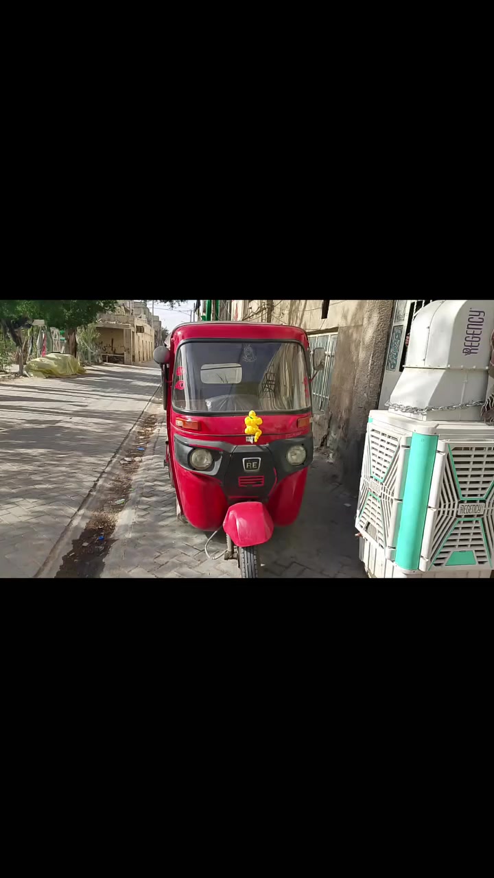 سلام عليكم تكتك البيع موديل 2017 
مصبوغة عام وراق صلية سعر كلاثه ونص ***********
