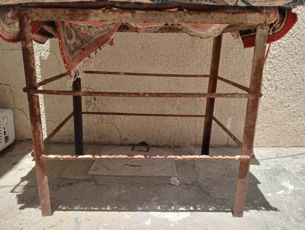 تخم7مقاعد ب50
ميز وكومدي ب30
قفص مكيف بعشرة
مكان الامين الثانيه


**إذا كنت صاحب هذا الإعلان وتريد حذفه لأي سبب، رجاءا أرسل رسالة إلى الدعم الفني**