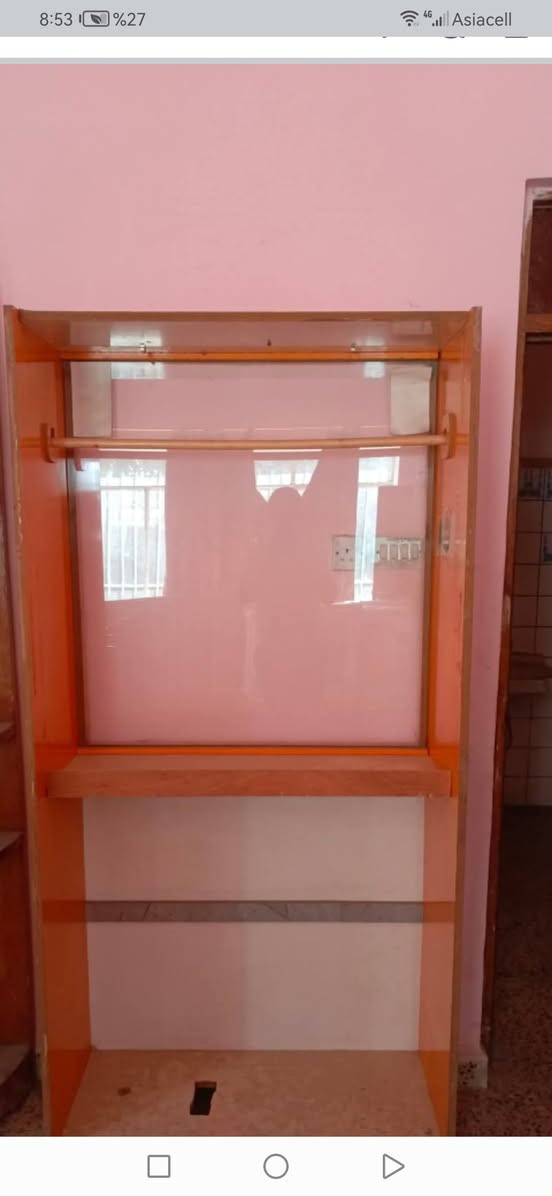 اغراض للبيع مستعمله ونضيفه للمراسله اتصال على الرقم ***********
