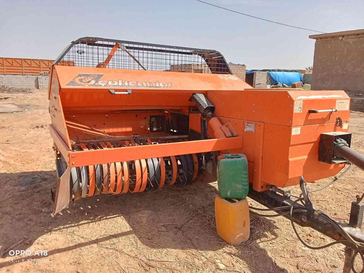 سلام عليكم 🚜 البيع كابسة كلكان موديل 2017 تفاصيل الاتصال
*********** المكان ديالى بلدروز
